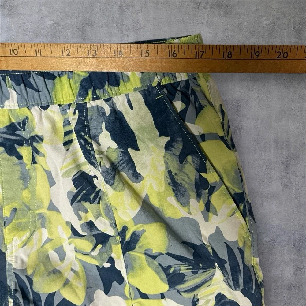 The North Face‎ Class V Printed Green Tropical Pull On Shorts Mens L Coastal